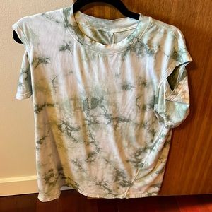 Womens oversized cut out tee from Lululemon